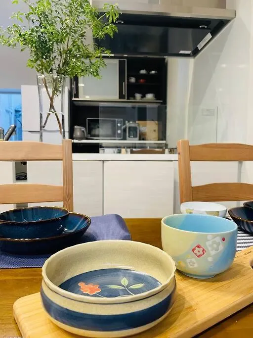 Villa Tanuki House No. 2 ! Shinjuku！Nearest Station 1 Min, Over 100㎡ Tokyo Japan